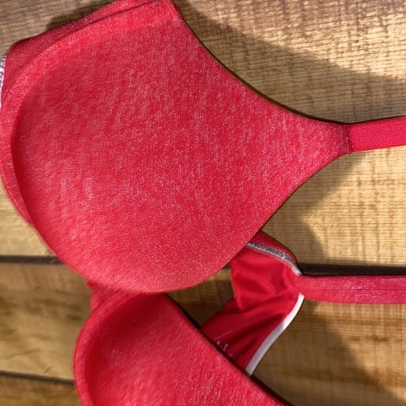 32C/Victoria’s Secret/Hot Pink/White - Picture 3 of 5